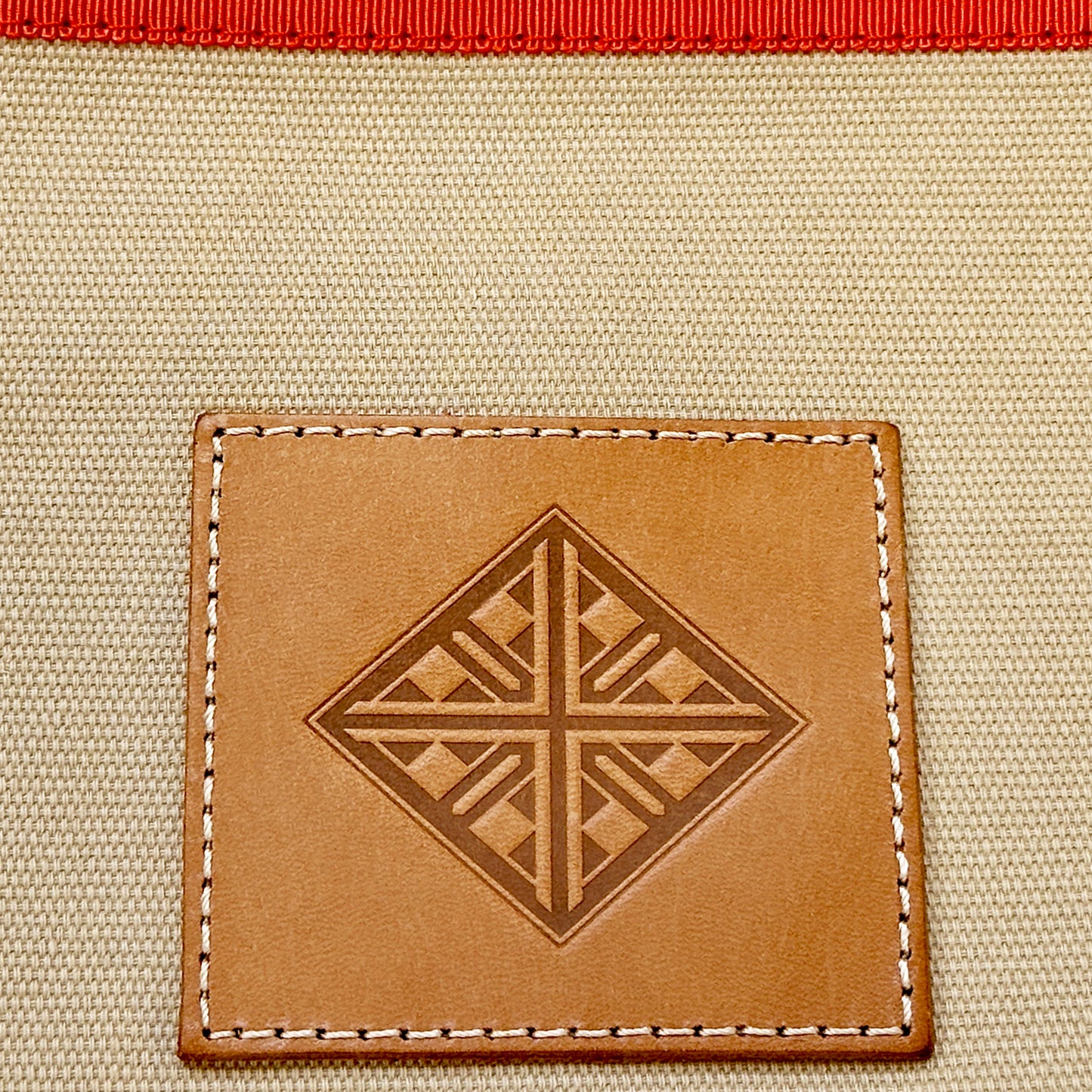 PETITE POCHETTE - CANVAS SABLE - GROS GRAIN ROUGE - CUIR VEGETAL